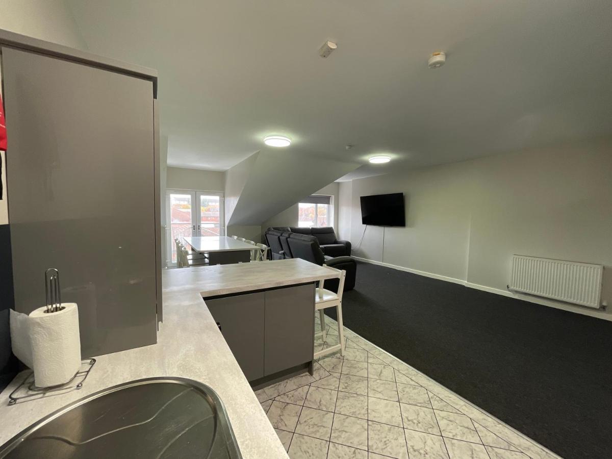 Apartment Hosted By Ryan - 4 Bedroom Penthouse Liverpool
