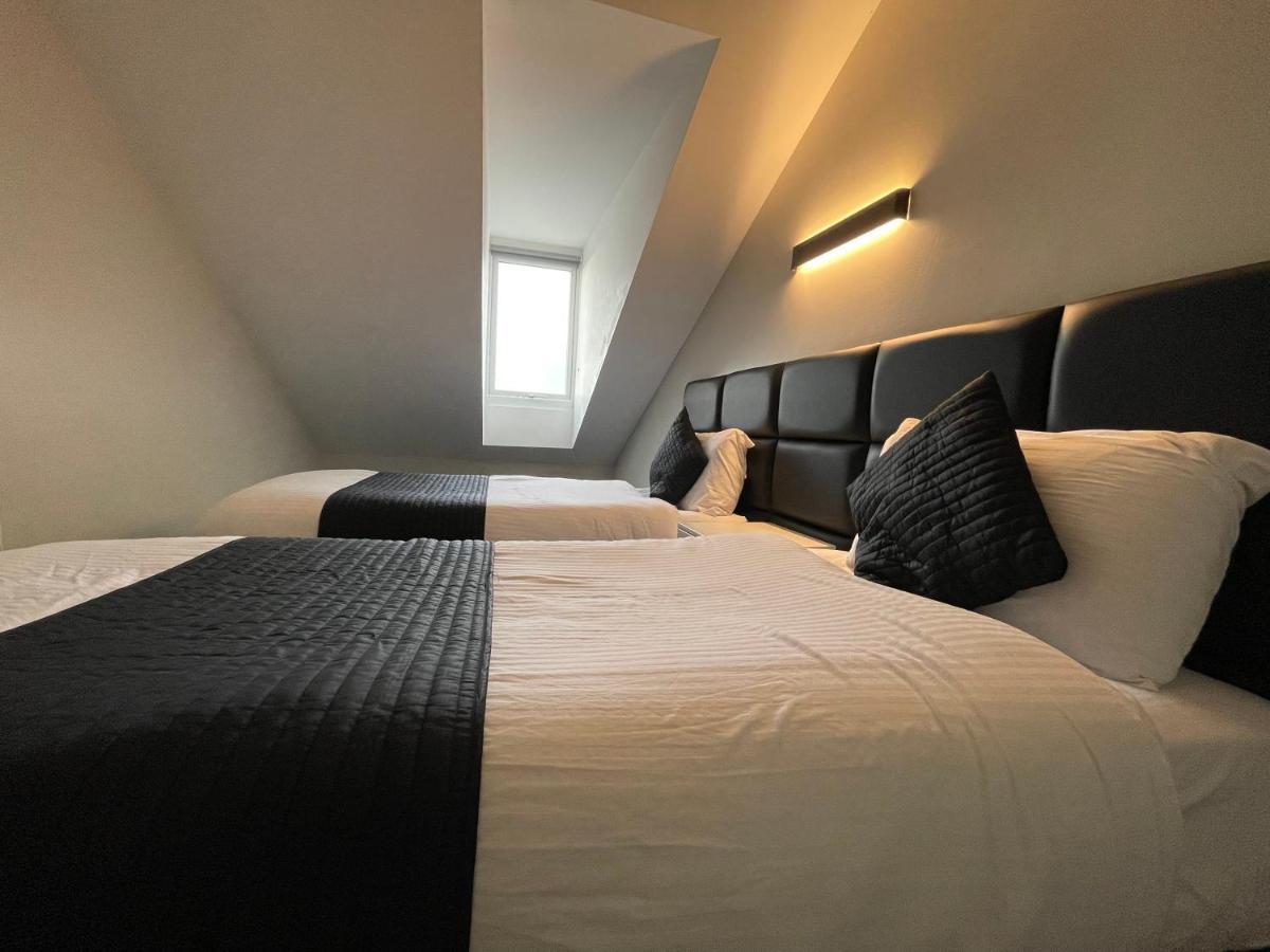 Hosted By Ryan - 4 Bedroom Penthouse * Liverpool